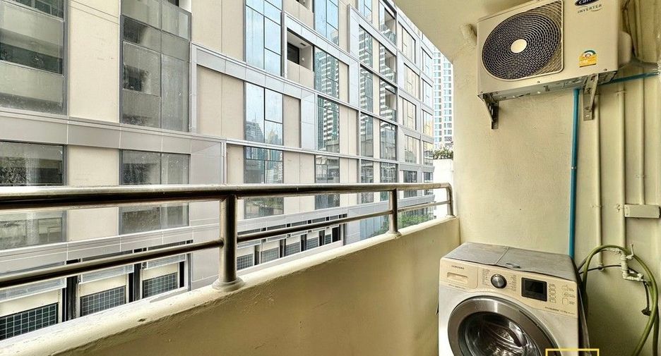 Condo en alquiler de 3 habitaciones en Khlong Toei, Bangkok