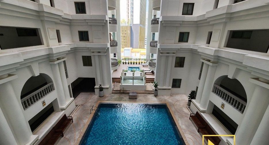 Condo en alquiler de 3 habitaciones en Watthana, Bangkok