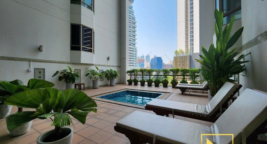 Condo en alquiler de 3 habitaciones en Watthana, Bangkok