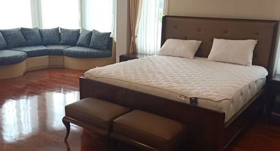 Casa en alquiler de 4 habitaciones en Bang Na, Bangkok
