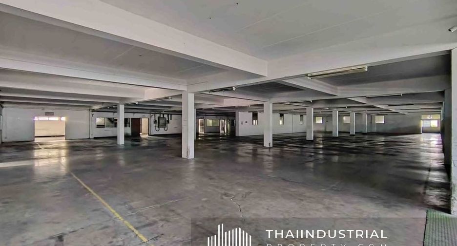 For rent warehouse in Ban Bueng, Chonburi
