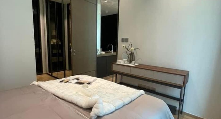 For rent 2 bedrooms condo in Pathum Wan, Bangkok