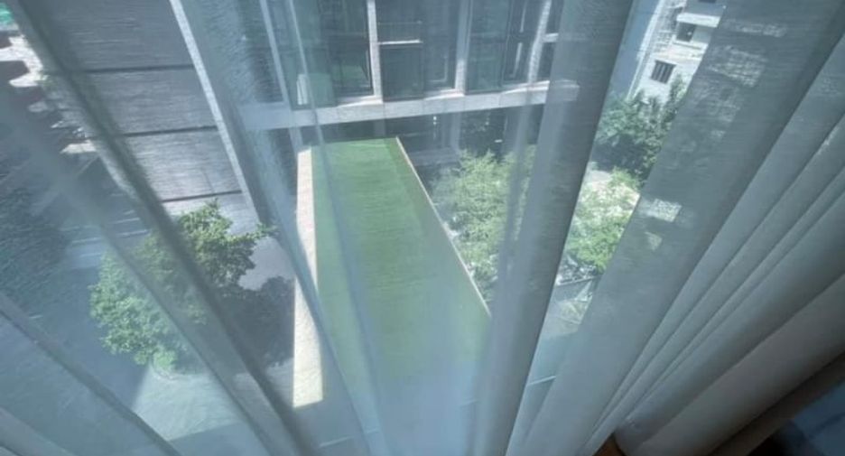 For rent 2 bedrooms condo in Pathum Wan, Bangkok