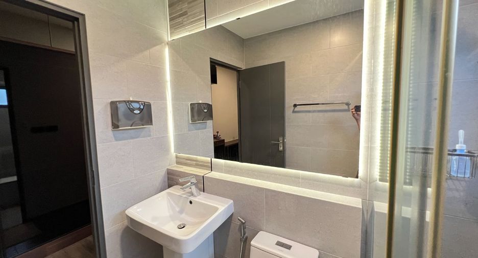 出租 3 卧室 独立屋 在 Bang Phli, Samut Prakan