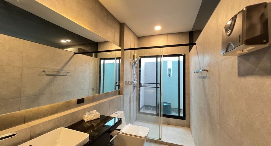 出租 3 卧室 独立屋 在 Bang Phli, Samut Prakan