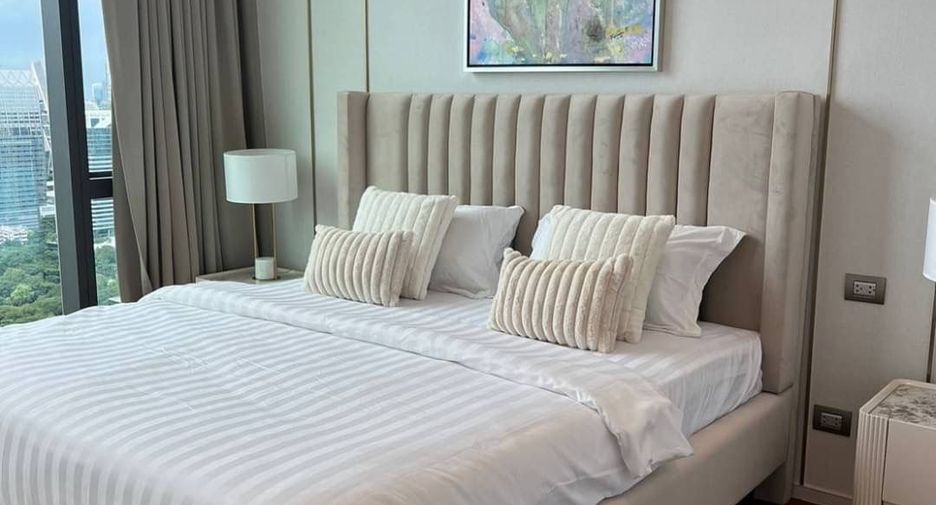 For rent and for sale 3 bedrooms condo in Pathum Wan, Bangkok