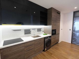 For rent 2 bedrooms condo in Pathum Wan, Bangkok