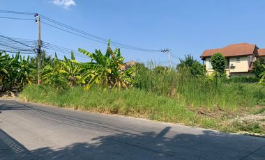 For sale land in Khan Na Yao, Bangkok