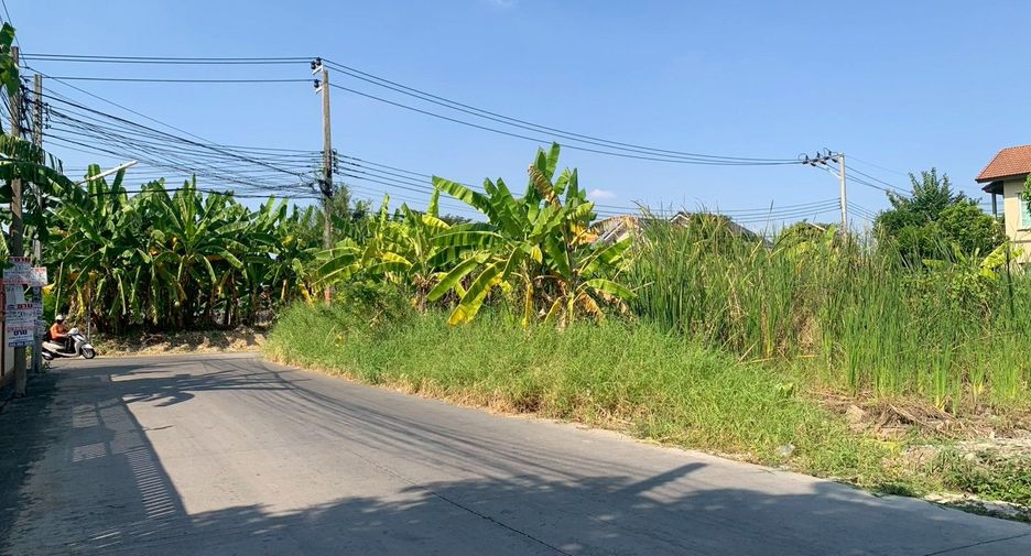 For sale land in Khan Na Yao, Bangkok