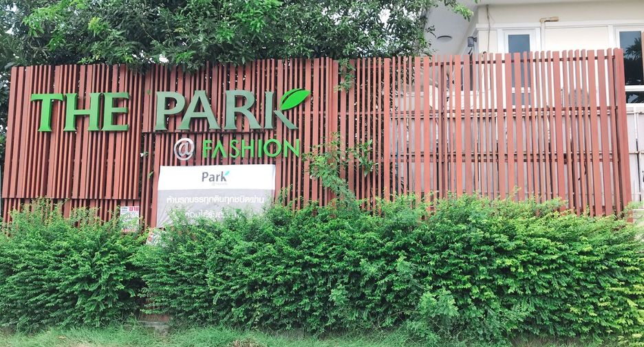 For sale land in Khan Na Yao, Bangkok