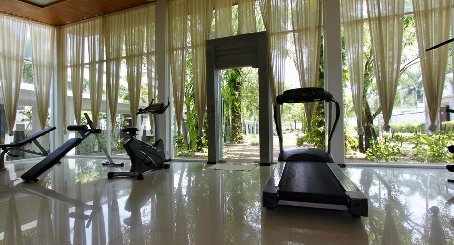 For rent 3 bedrooms townhouse in Thalang, Phuket