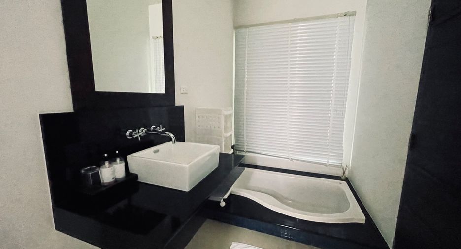 For rent 3 bedrooms townhouse in Thalang, Phuket