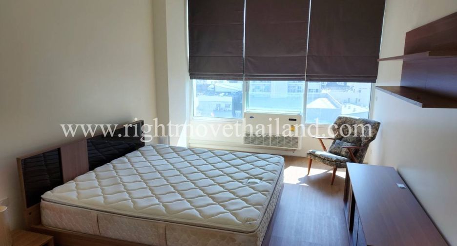 For rent 2 bedrooms condo in Phaya Thai, Bangkok