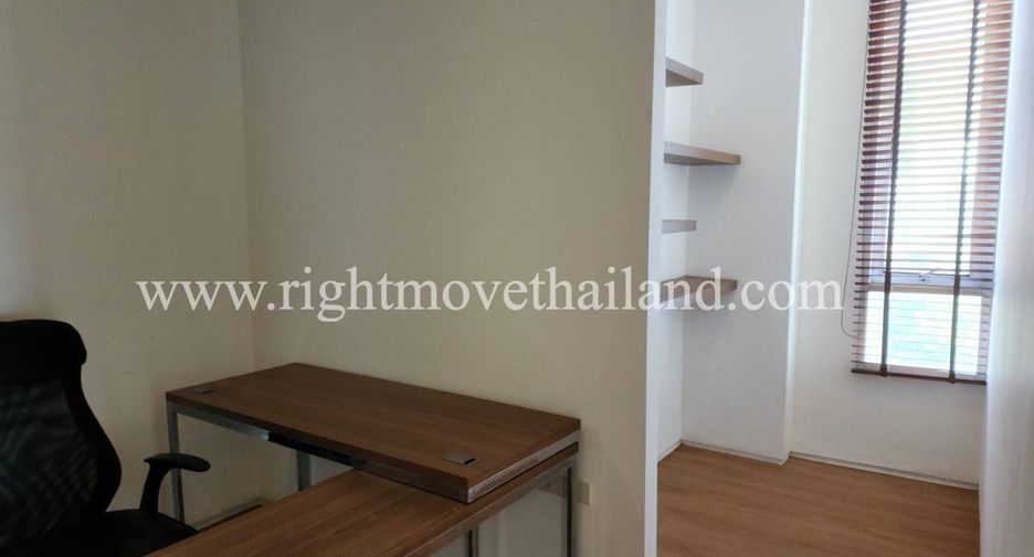 For rent 2 bedrooms condo in Phaya Thai, Bangkok