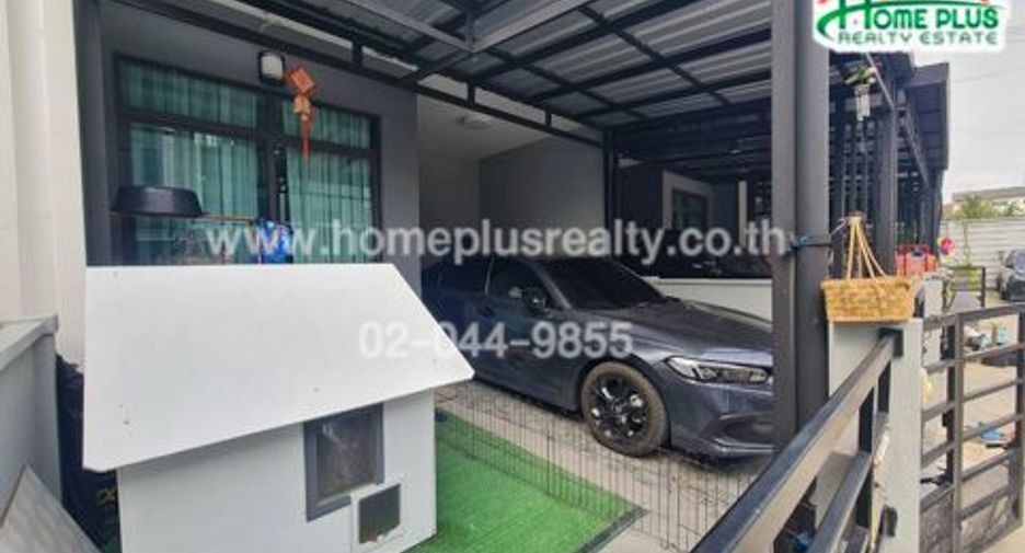 For sale 3 bedrooms townhouse in Rat Burana, Bangkok