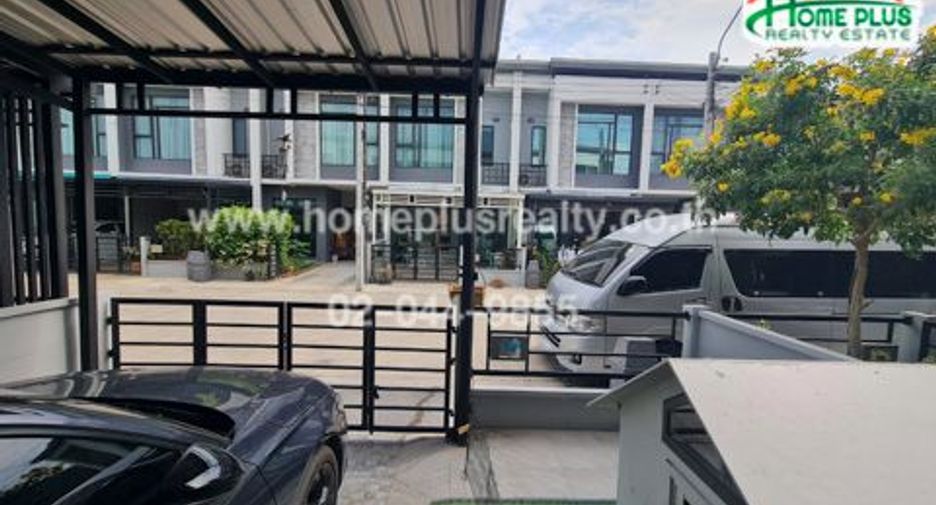 For sale 3 bedrooms townhouse in Rat Burana, Bangkok