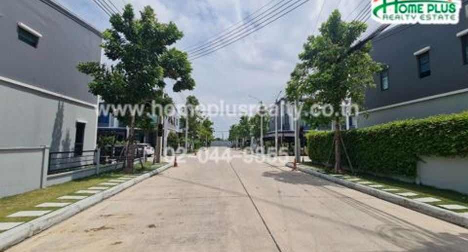 For sale 3 bedrooms townhouse in Rat Burana, Bangkok
