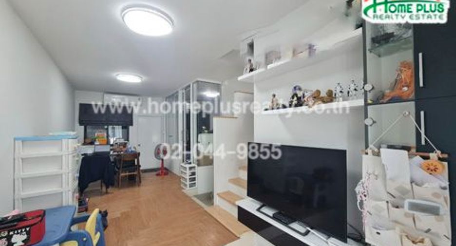 For sale 3 bedrooms townhouse in Rat Burana, Bangkok