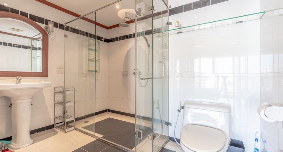 For rent 2 bedrooms apartment in Bang Lamung, Chonburi