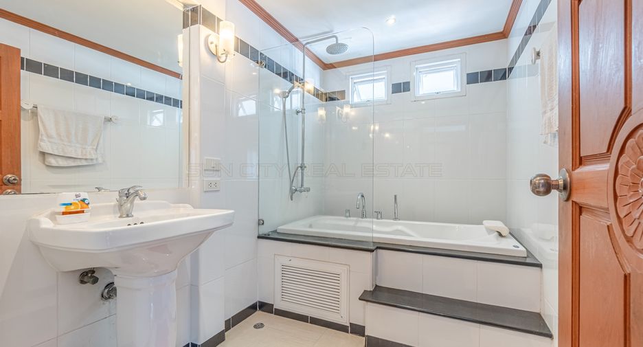 For rent 2 bedrooms apartment in Bang Lamung, Chonburi