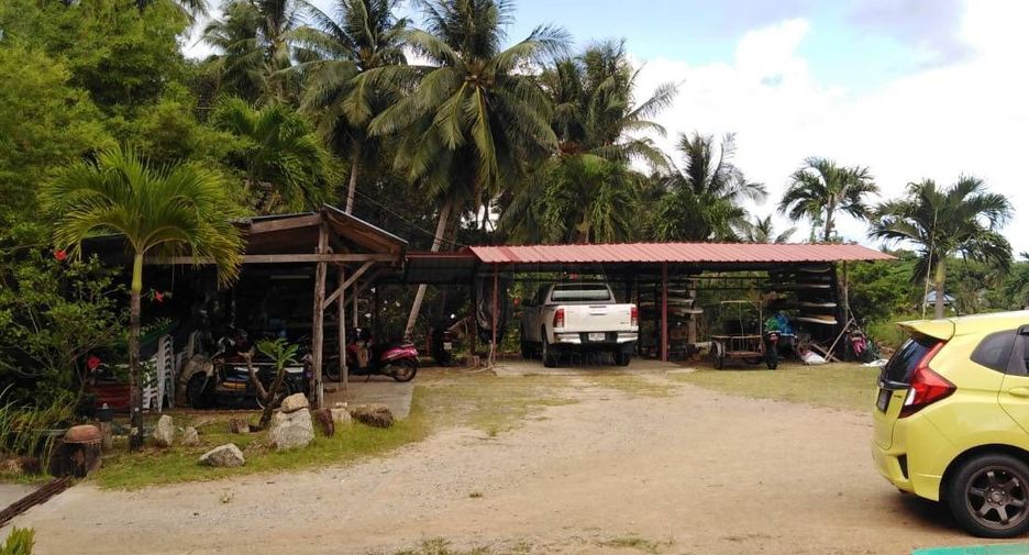Haus zum Kauf mit 12 Zimmer in Mueang Phuket, Phuket