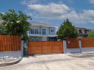 For sale 5 Beds house in Mueang Samut Sakhon, Samut Sakhon