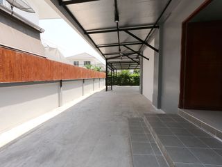 For sale 5 Beds house in Mueang Samut Sakhon, Samut Sakhon