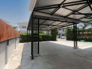 For sale 5 Beds house in Mueang Samut Sakhon, Samut Sakhon