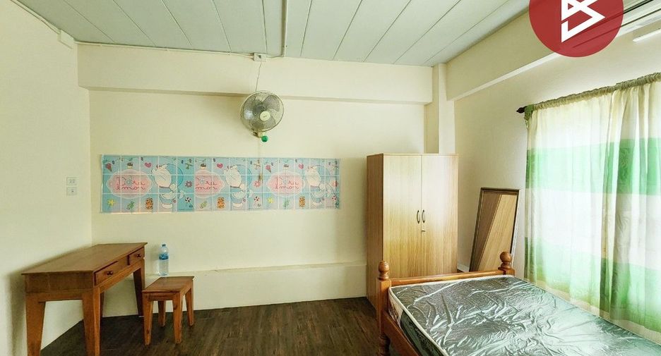 ขาย 6 เตียง พื้นที่ค้าปลีก ใน เมืองชลบุรี, ชลบุรี