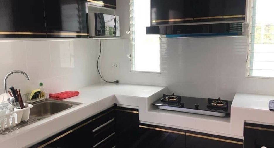 For rent 3 bedrooms house in Khlong Sam Wa, Bangkok