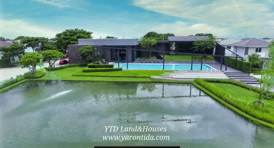 For rent 3 bedrooms house in Khlong Sam Wa, Bangkok