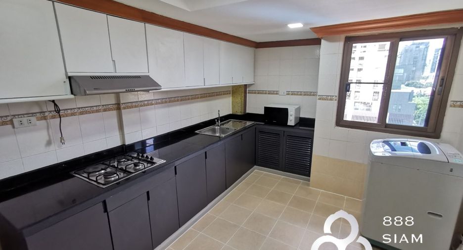 For rent 3 bedrooms condo in Watthana, Bangkok