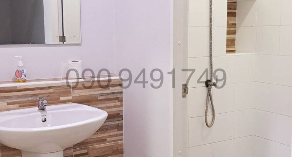 For rent 3 bedrooms townhouse in Bang Khae, Bangkok