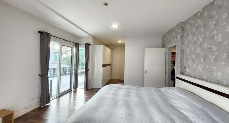 For rent 3 bedrooms house in Mueang Chiang Mai, Chiang Mai