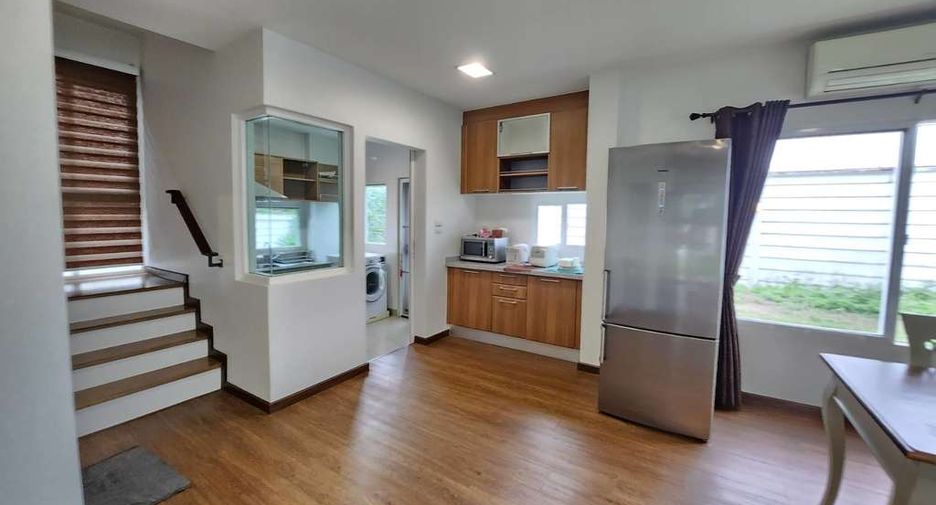 For rent 3 bedrooms house in Mueang Chiang Mai, Chiang Mai