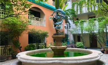 For sale 2 bedrooms condo in Khlong Toei, Bangkok