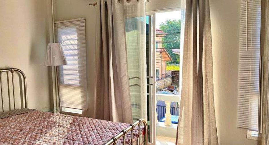 Casa adosada en alquiler y en venta de 2 habitaciones en Mueang Chiang Mai, Chiang Mai