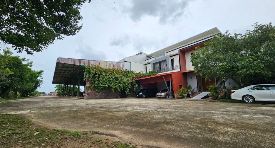 For sale 5 bed house in Mueang Ratchaburi, Ratchaburi