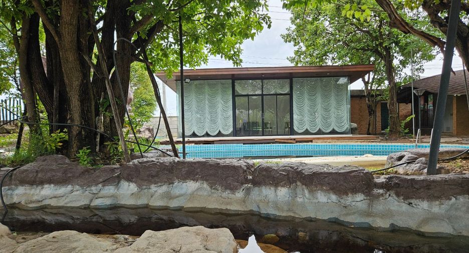 For sale 5 bed house in Mueang Ratchaburi, Ratchaburi