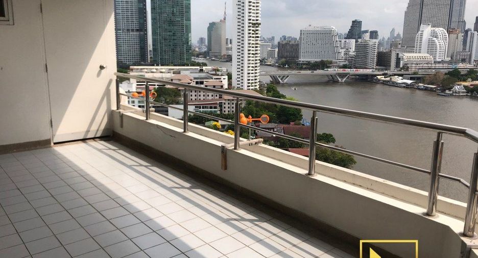 For rent 4 bedrooms condo in Sathon, Bangkok