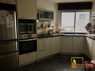 For rent 4 bedrooms condo in Sathon, Bangkok
