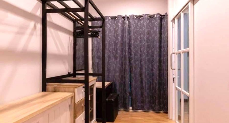 Gewerbefläche zum Kauf mit 5 Zimmer in Mueang Phuket, Phuket
