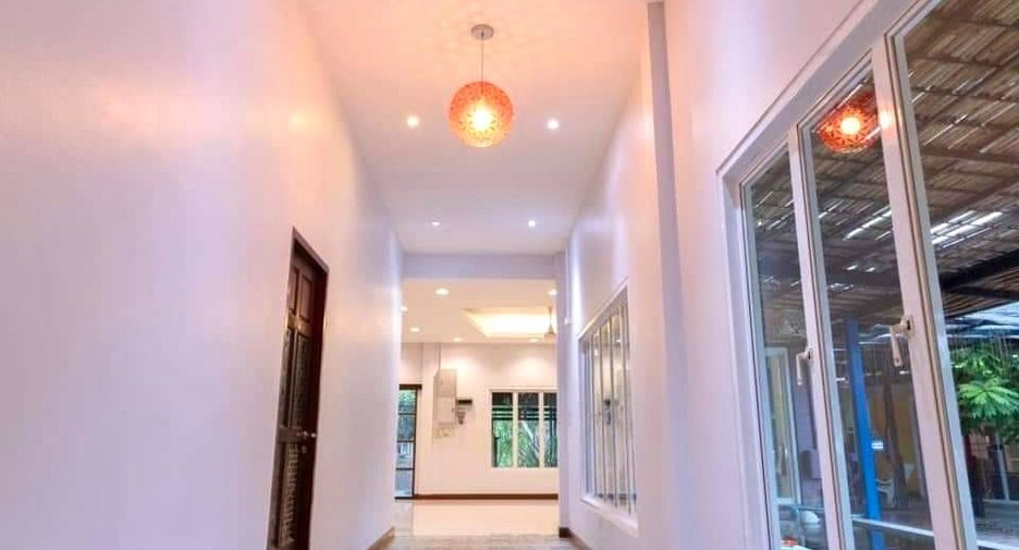Gewerbefläche zum Kauf mit 5 Zimmer in Mueang Phuket, Phuket
