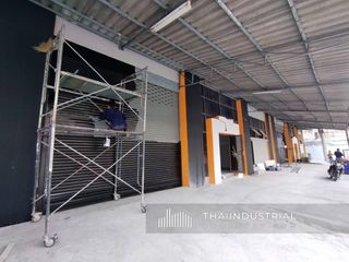 Almacén en alquiler y en venta en Bang Phli, Samut Prakan