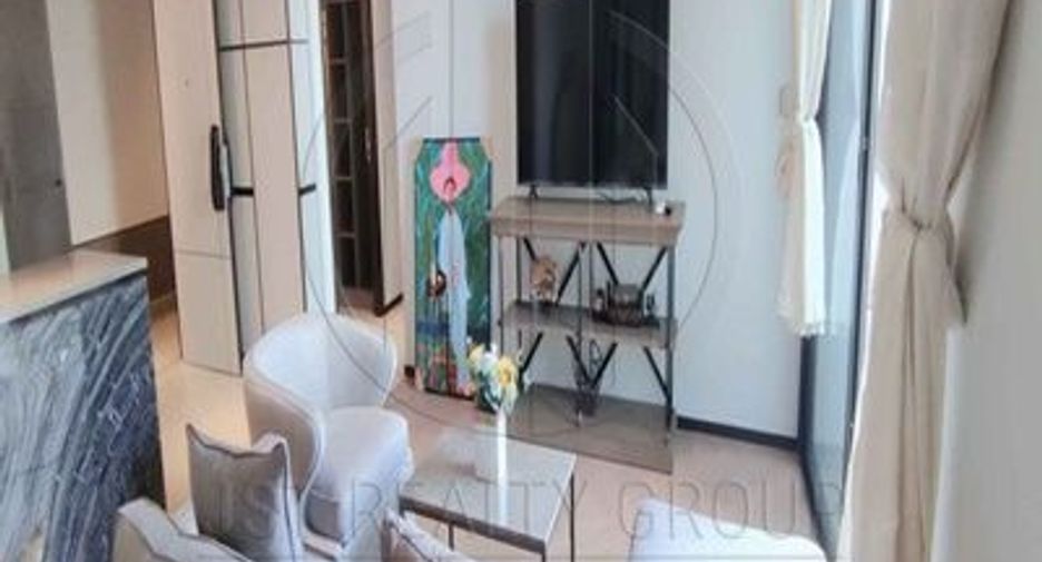 For rent 2 bedrooms condo in Watthana, Bangkok