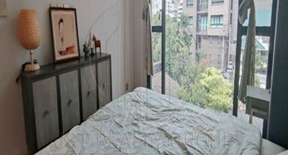 For rent 2 bedrooms condo in Watthana, Bangkok