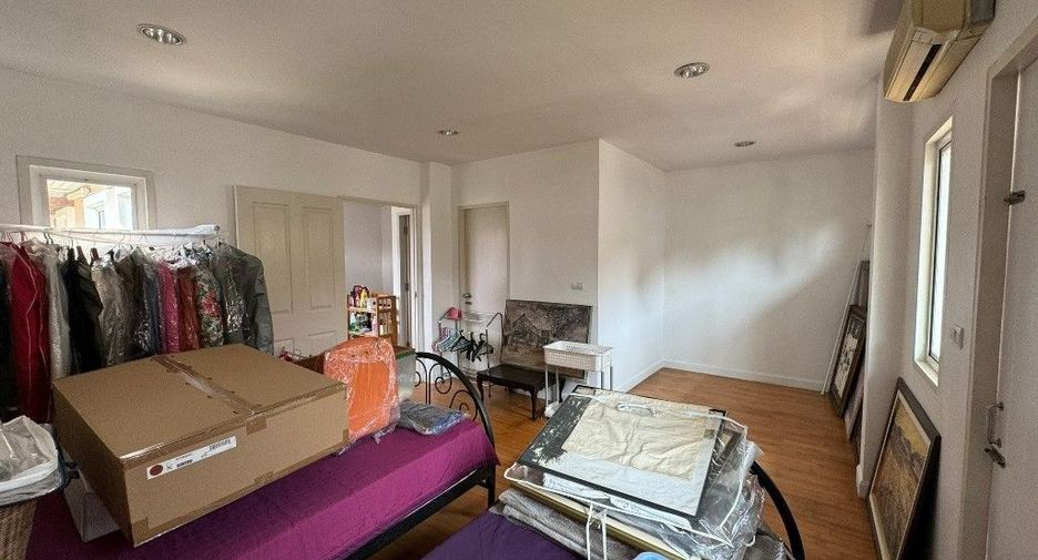 For rent 3 Beds townhouse in Suan Luang, Bangkok