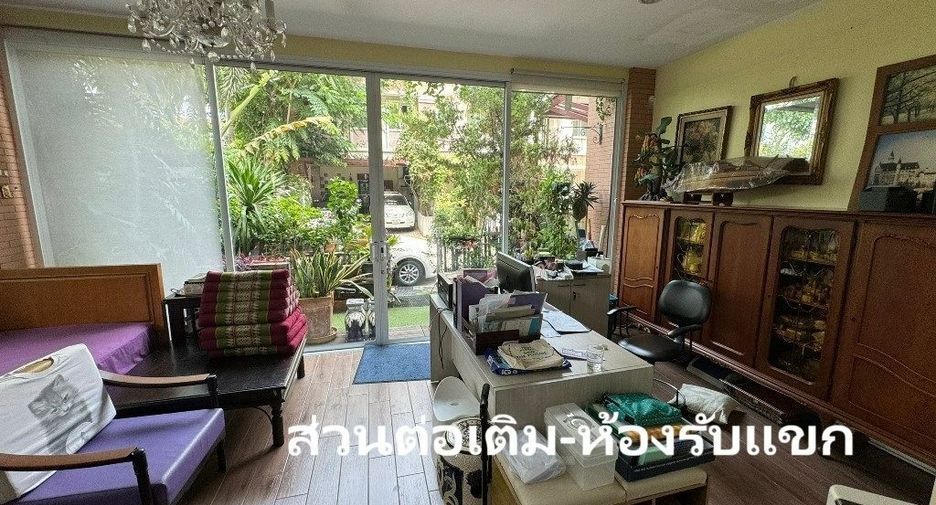 For rent 3 Beds townhouse in Suan Luang, Bangkok