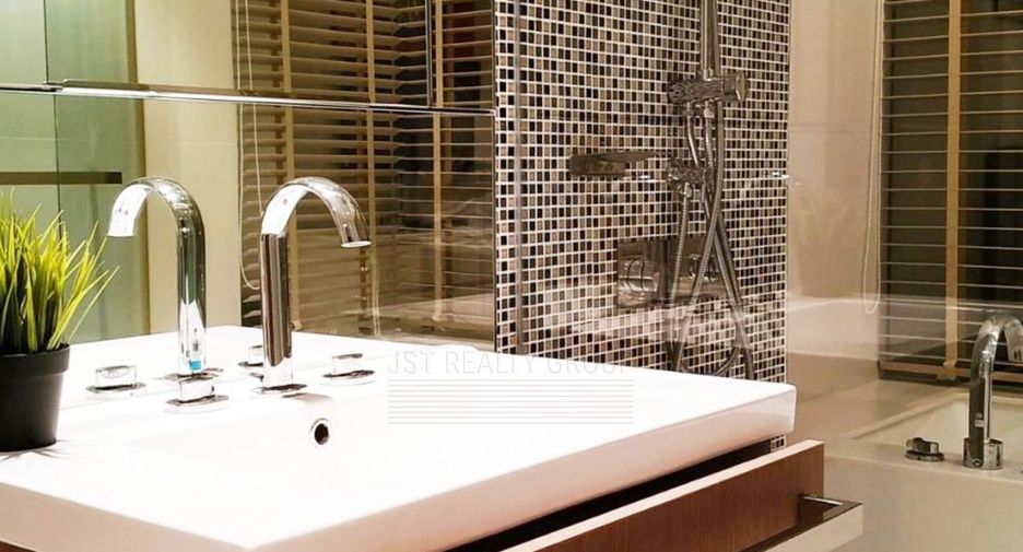 For sale 2 bedrooms condo in Pathum Wan, Bangkok