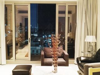 For rent and for sale 2 bedrooms condo in Pathum Wan, Bangkok